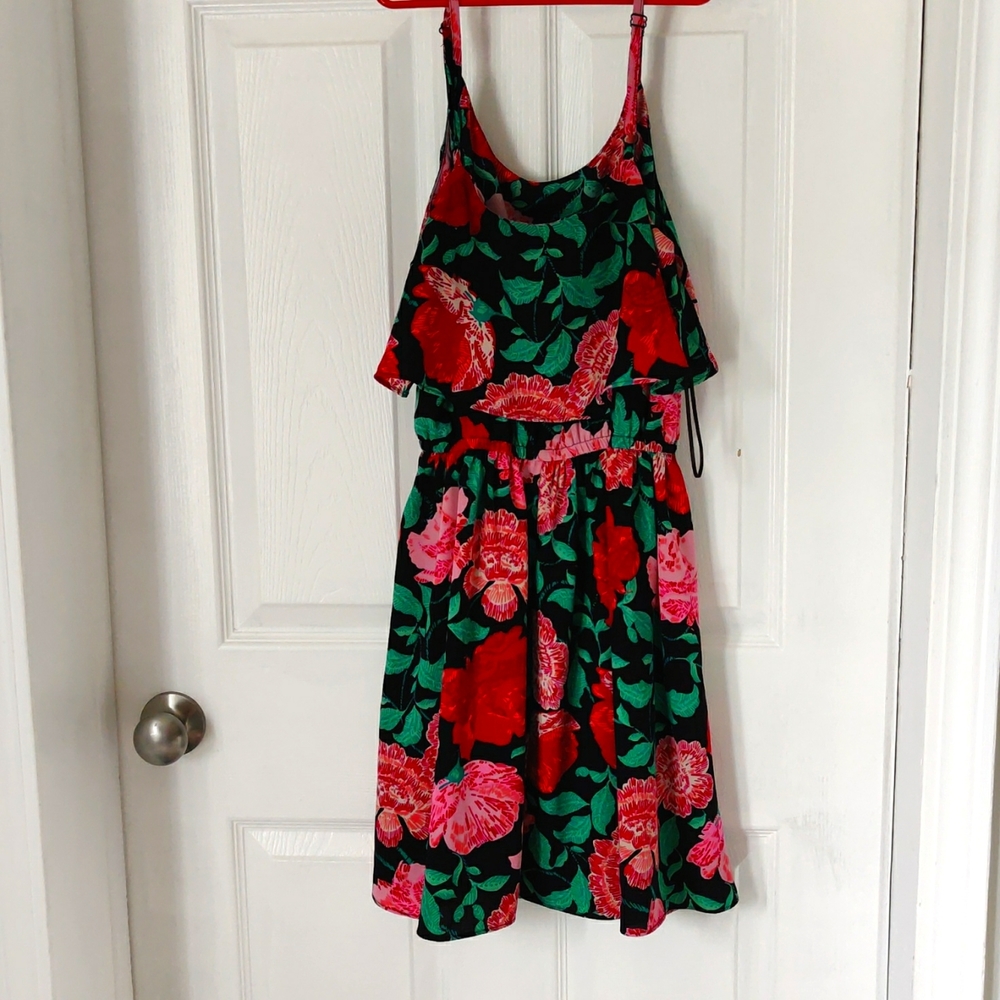 ELLE summer floral dress size small
